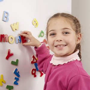 ⁦סט אותיות לועזיות מגנטי⁩ – תמונה ⁦3⁩