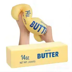 סקווישי חמאה צהובה מלבנית עם כיתוב BUTTER כחול